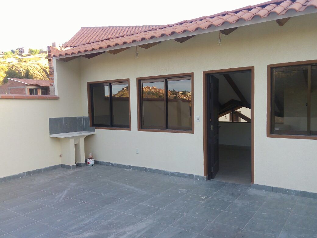 Barrio Lomas de AranjuezTe paso el detalle de las casas; En venta tres